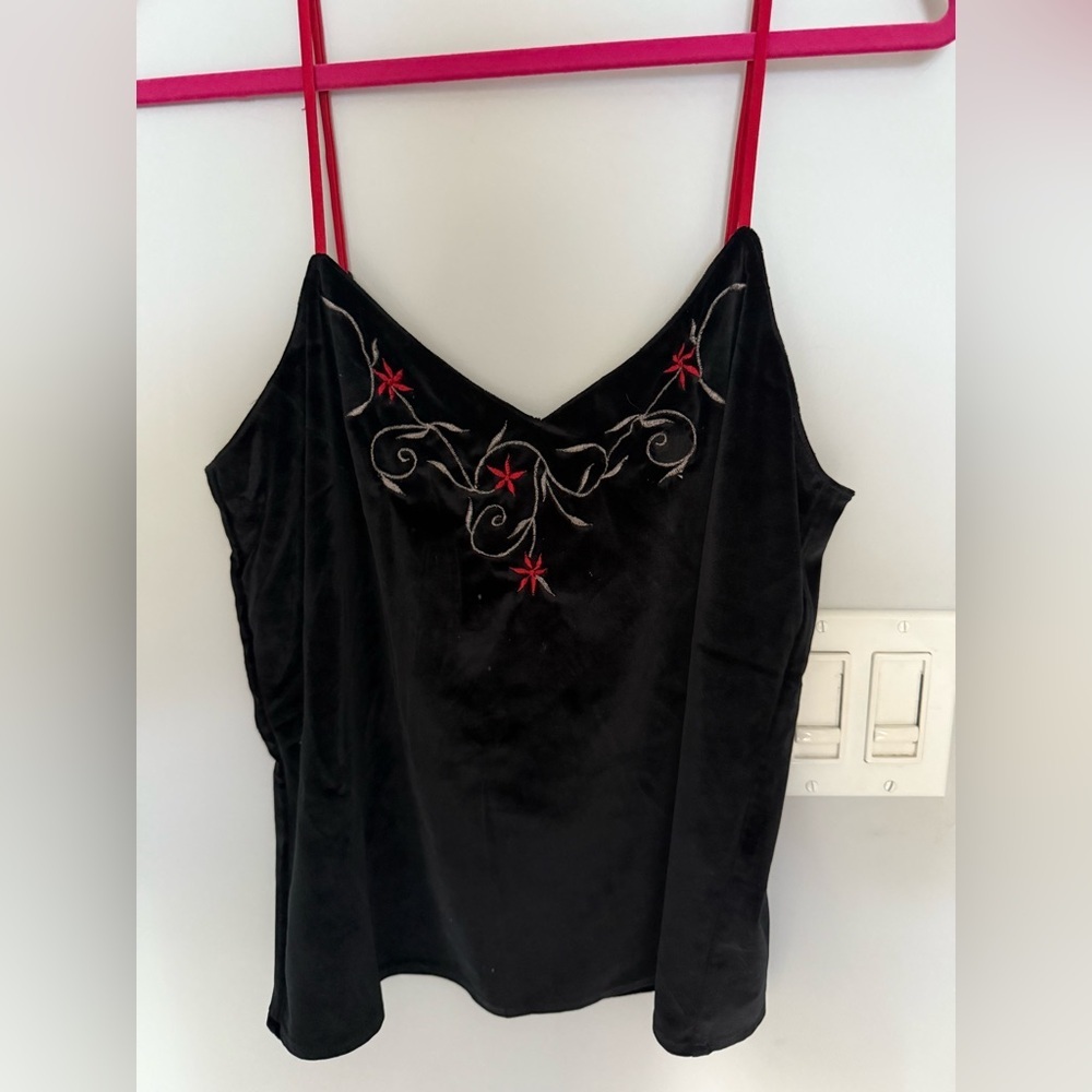 Vintage 2005 Victoria’s Secret Velvet Trim Cami Top